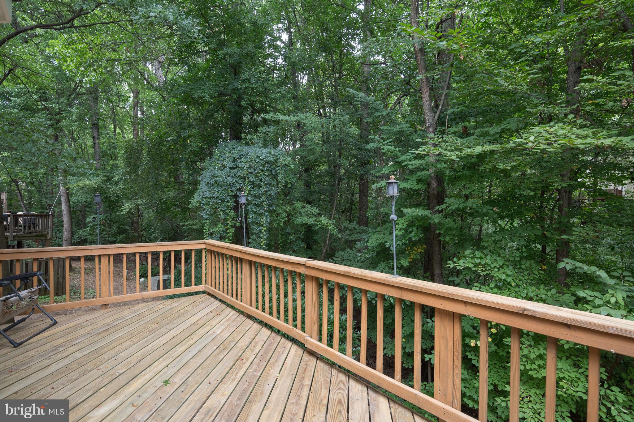 11284 Fairwind Way Reston, VA 20190 - Photo 10 of 29 Exterior (Rear)