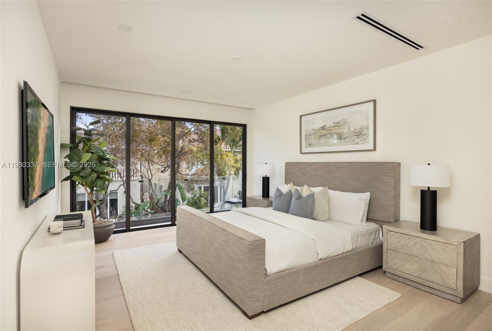 3113 Elizabeth Street Miami, FL 33133 - Photo 11 of 28