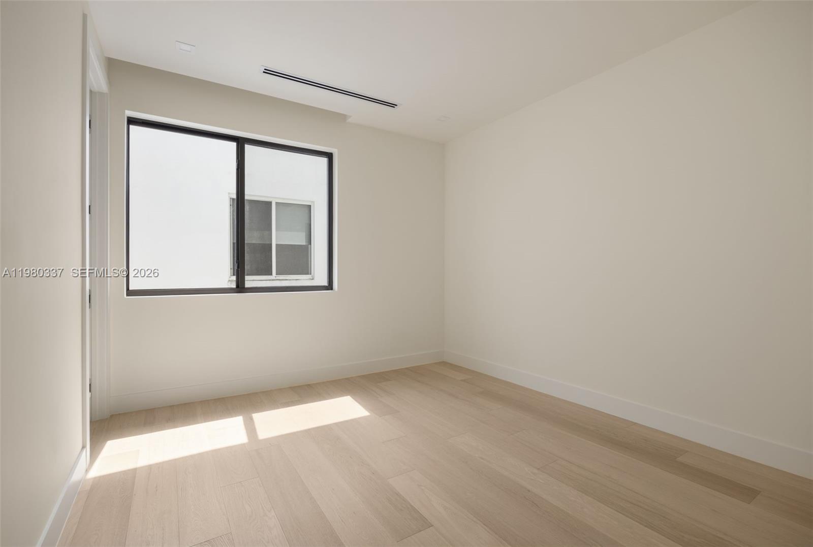 3113 Elizabeth Street Miami, FL 33133 - Photo 13 of 28