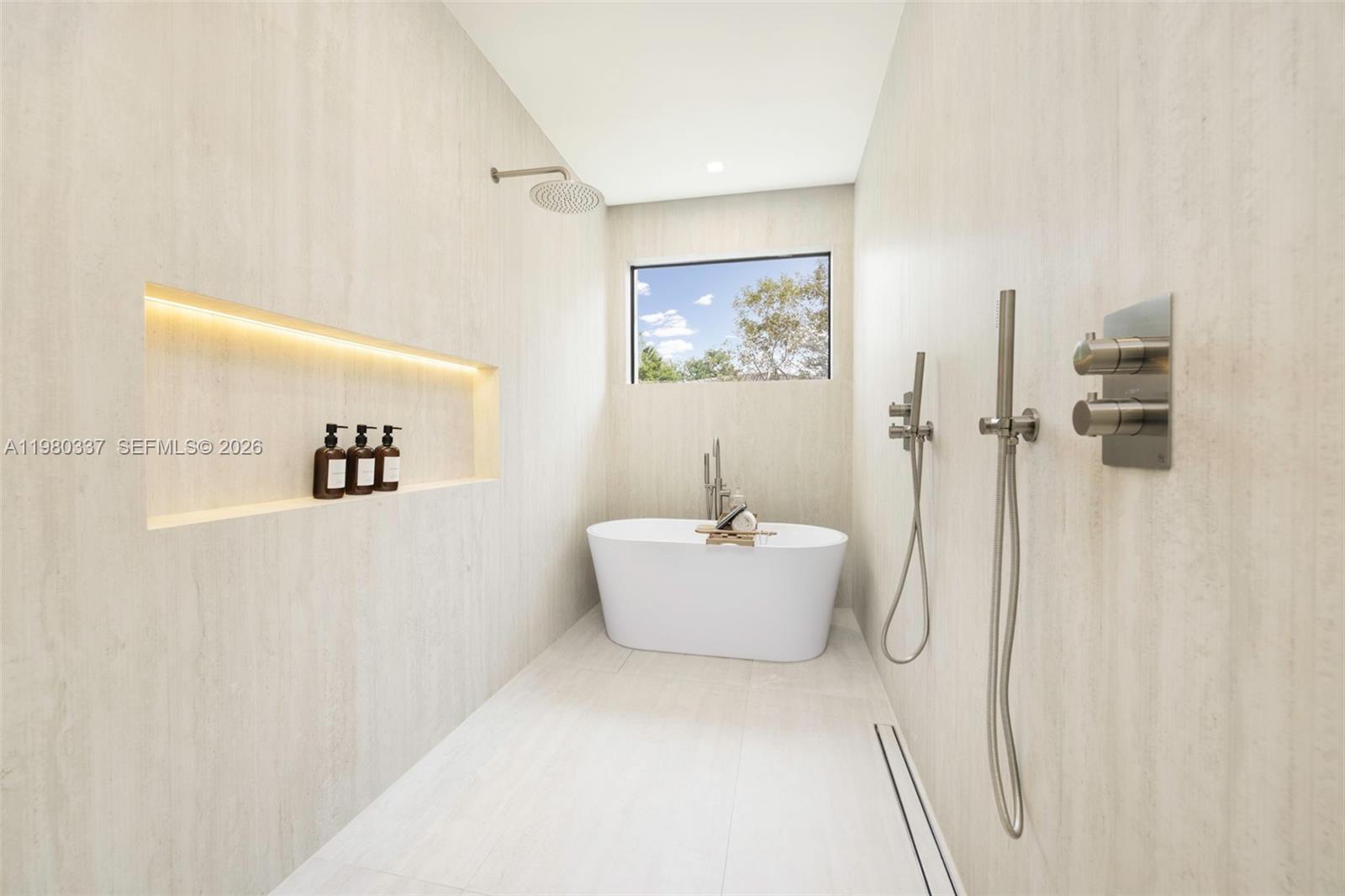 3113 Elizabeth Street Miami, FL 33133 - Photo 22 of 28