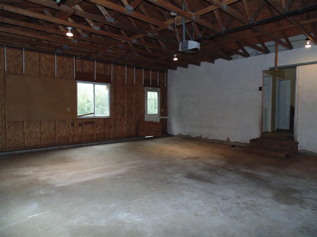 15722 Harlan Road Copemish, MI 49625 - Photo 14 of 33 grg intr2