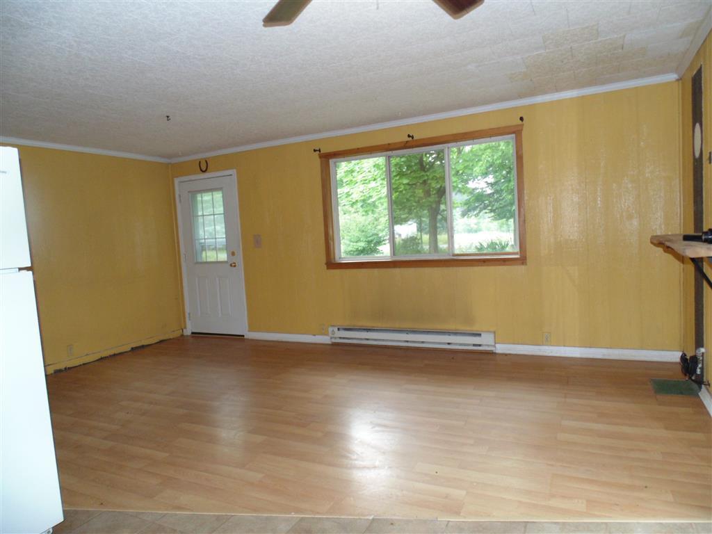 15722 Harlan Road Copemish, MI 49625 - Photo 17 of 33 lvng1