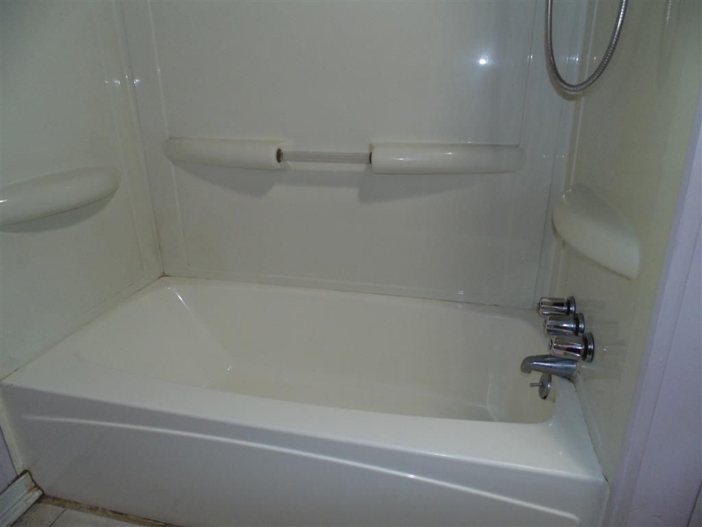 15722 Harlan Road Copemish, MI 49625 - Photo 33 of 33 tub