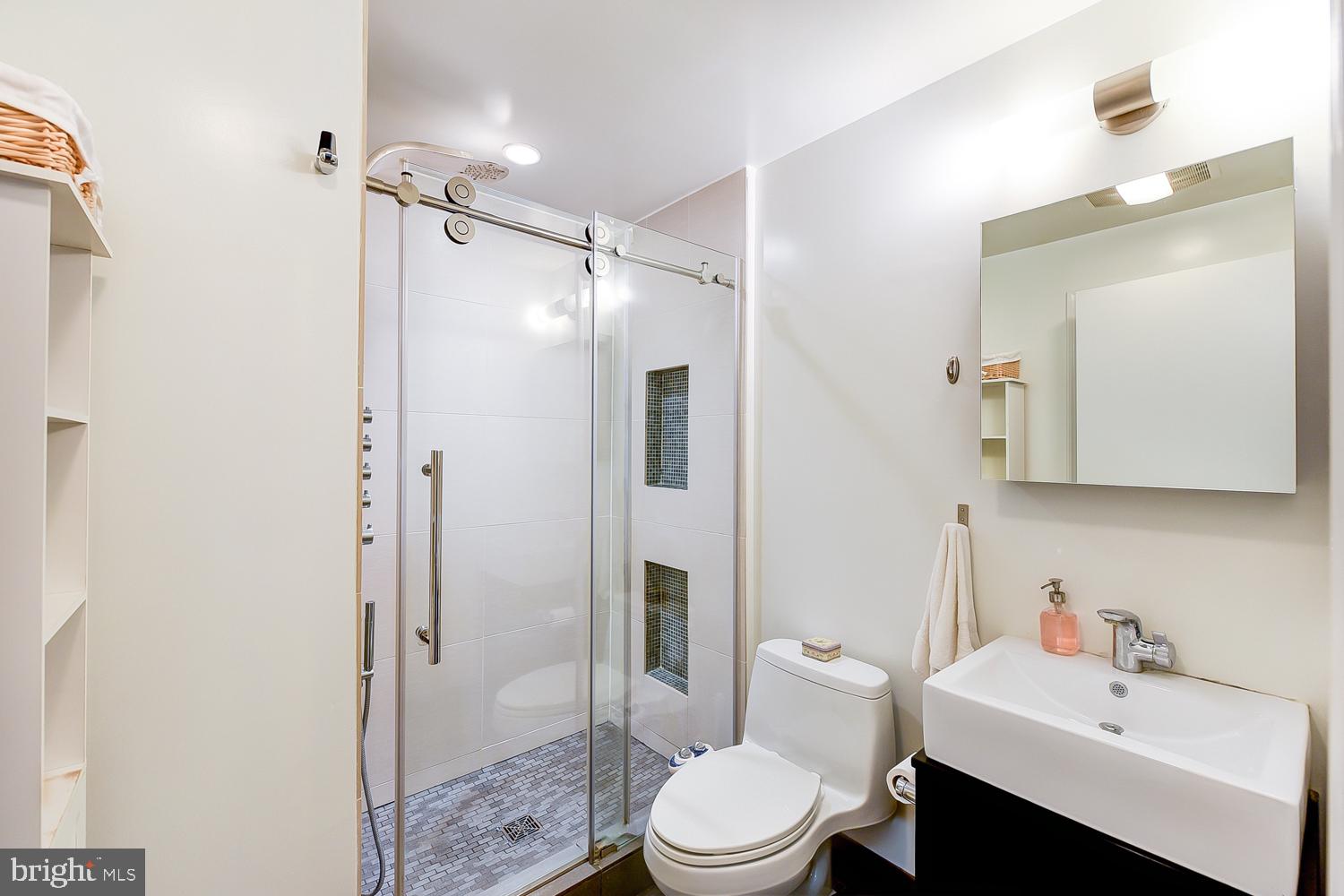 2339 40th Place Northwest, Unit 104 Washington, DC 20007 - Photo 19 of 27