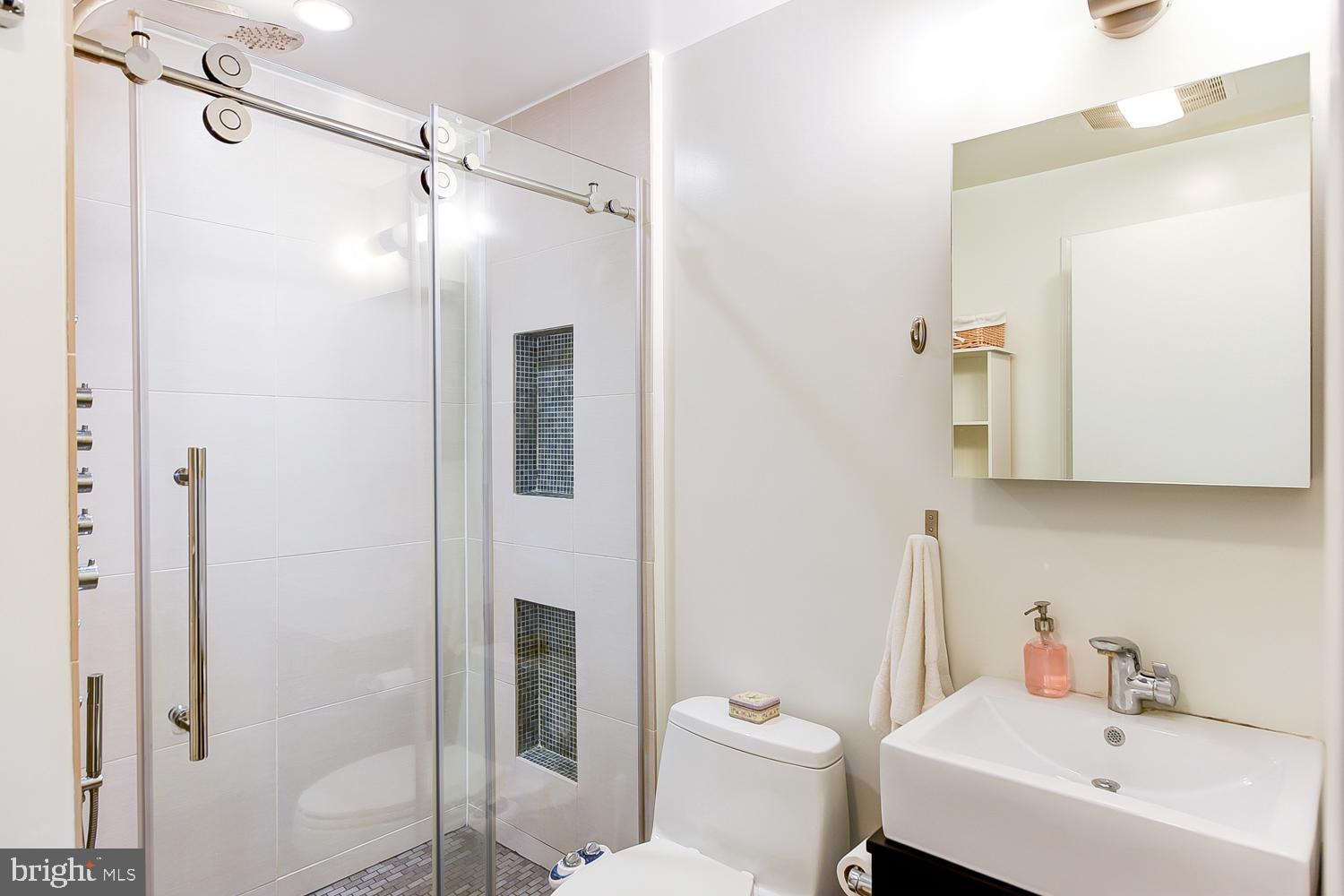 2339 40th Place Northwest, Unit 104 Washington, DC 20007 - Photo 20 of 27