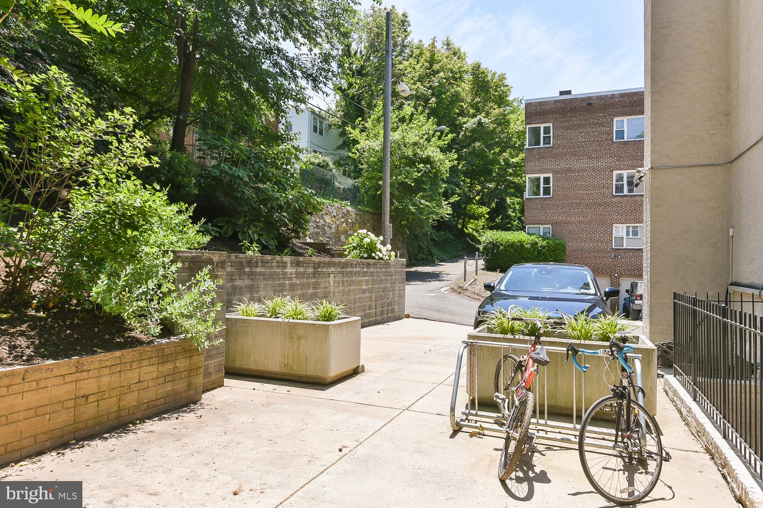 2339 40th Place Northwest, Unit 104 Washington, DC 20007 - Photo 26 of 27