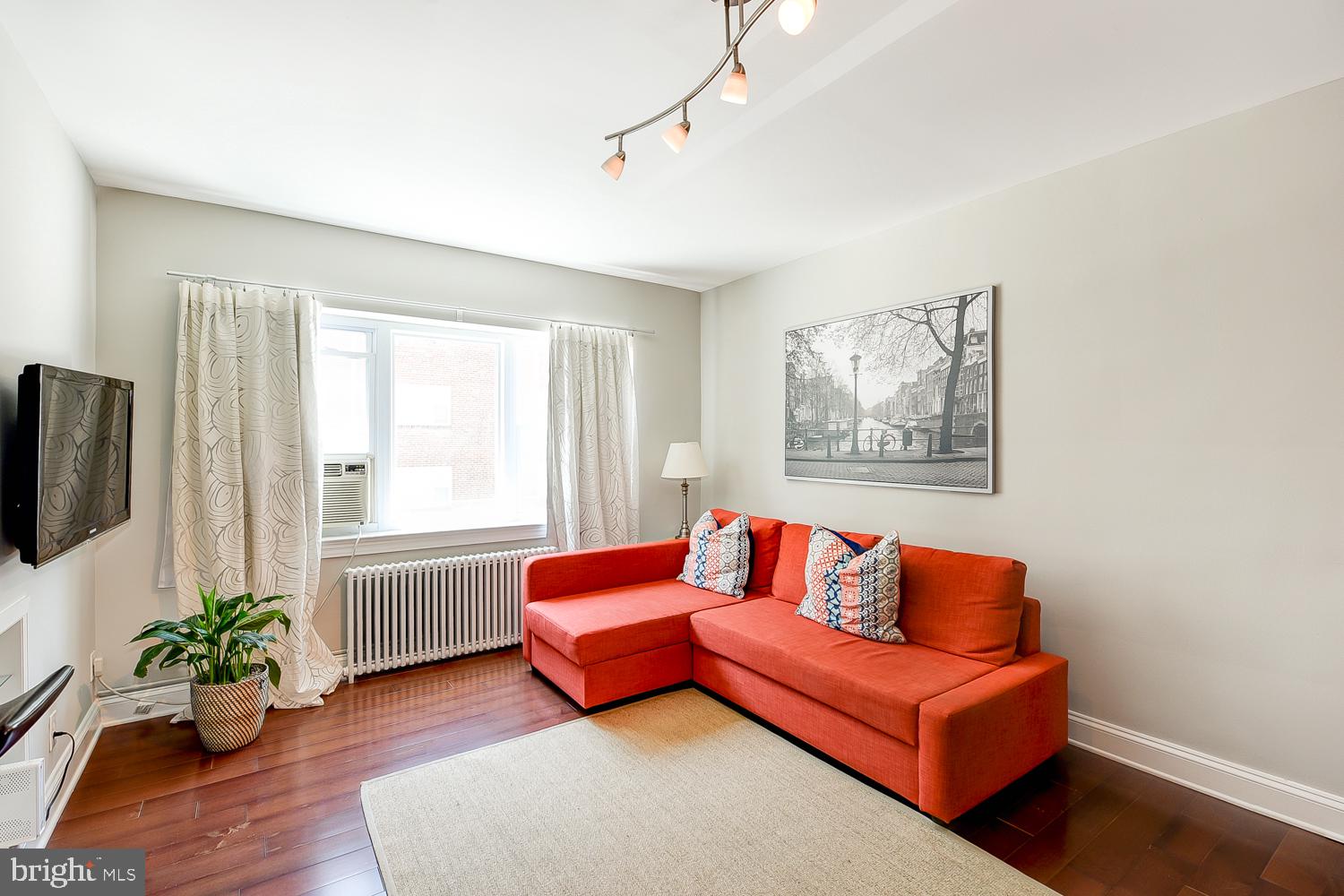 2339 40th Place Northwest, Unit 104 Washington, DC 20007 - Photo 8 of 27