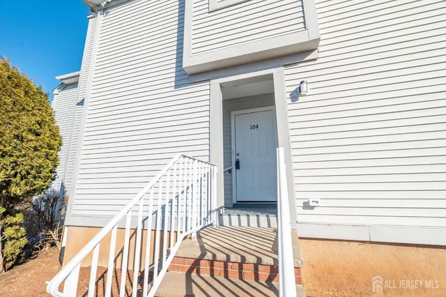 $285,000 | 104 Jesse Way, Piscataway, NJ 08854