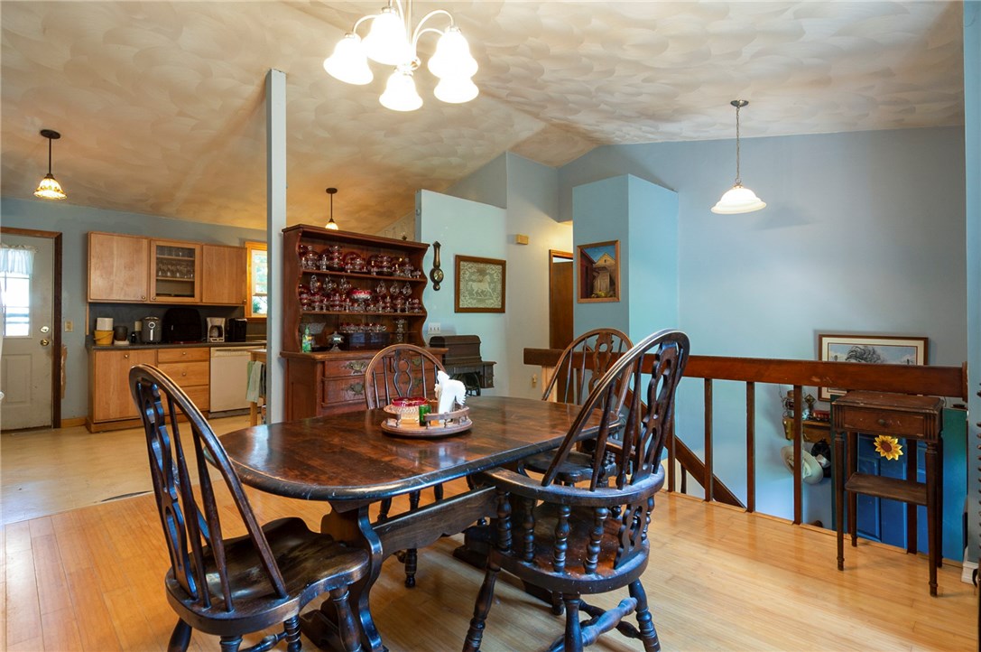 35 Beech Road Narragansett, RI 02882 - Photo 8 of 23