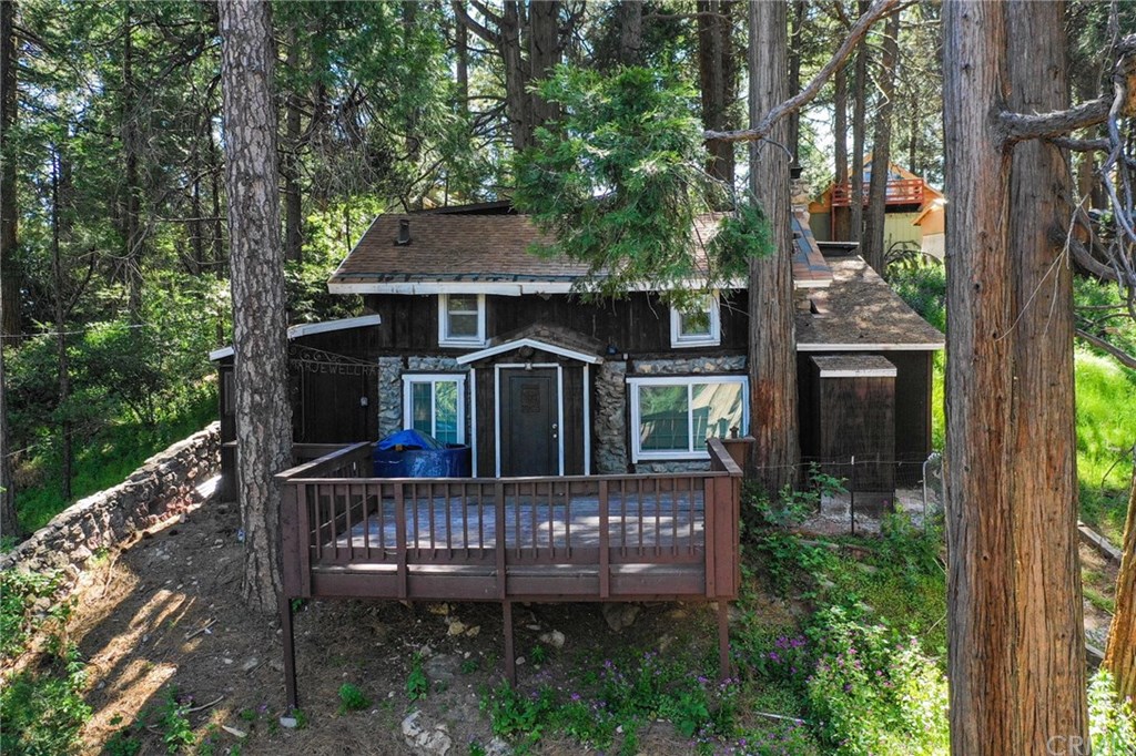 817 Big Oak Road Crestline, CA 92325 - Photo 2 of 24