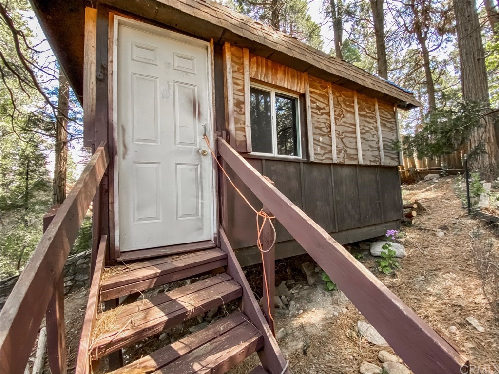 817 Big Oak Road Crestline, CA 92325 - Photo 22 of 24