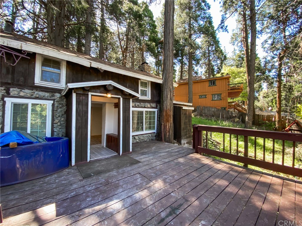 817 Big Oak Road Crestline, CA 92325 - Photo 4 of 24