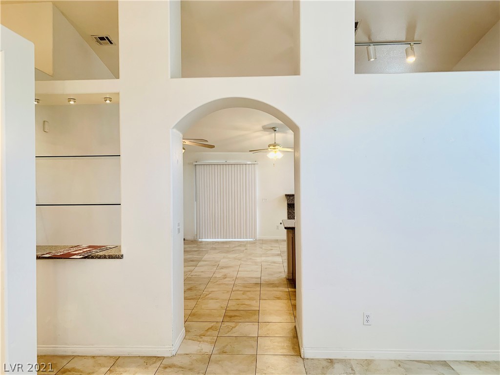 130 Ringlore Road Henderson, NV 89015 - Photo 5 of 29 Gallery Image 5