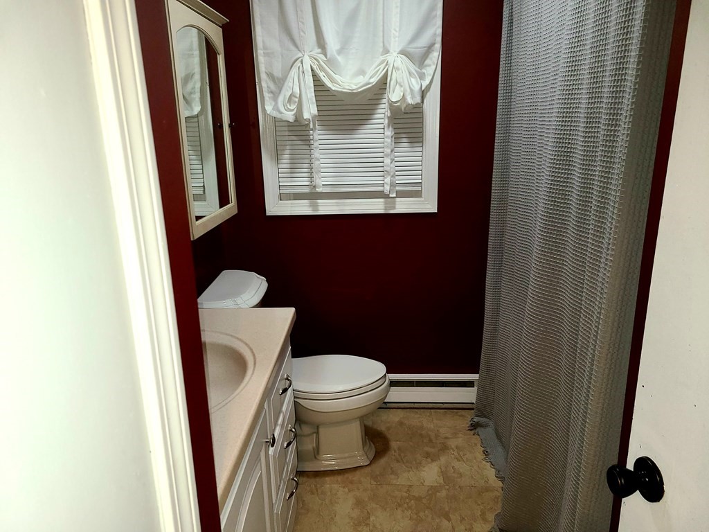 12 McIntyre Road North Oxford, MA 01537 - Photo 21 of 40 Gallery Image 21