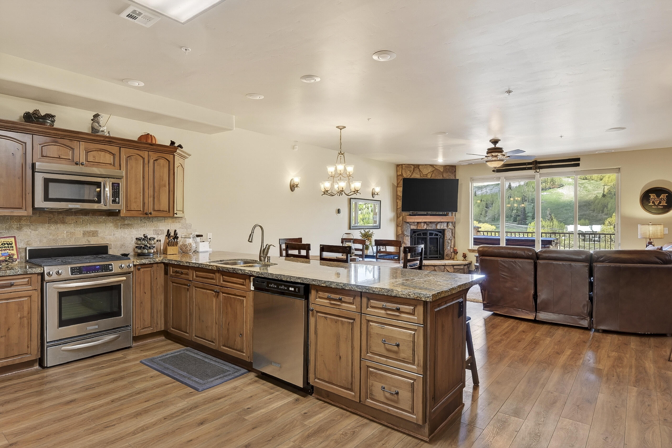 565 South Vasels Road, Unit 3B Brian Head, UT 84719 - Photo 11 of 50 Black Diamond-21