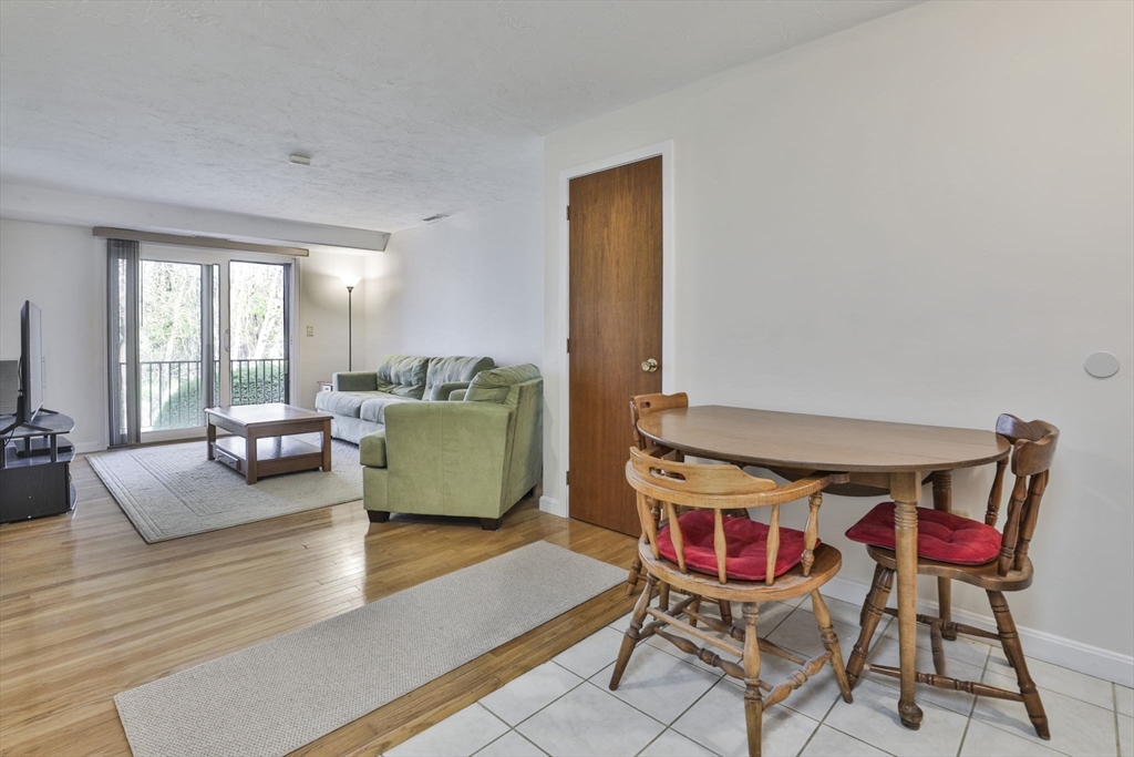 189 Littleton Road, Unit 62 Chelmsford, MA 01824 - Photo 7 of 23 Gallery Image 7