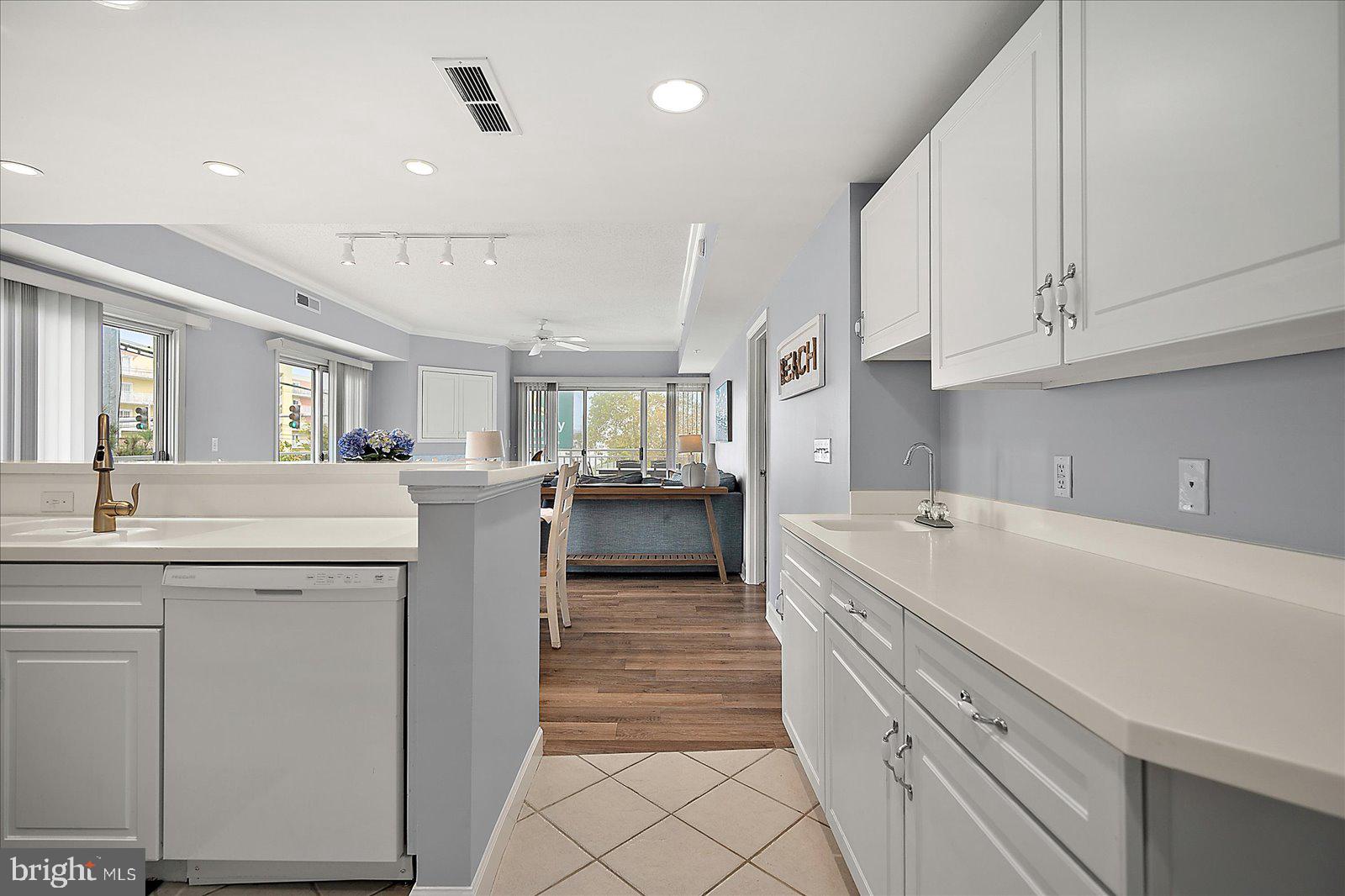 5300 Coastal Highway, Unit 101 Ocean City, MD 21842 - Photo 16 of 85