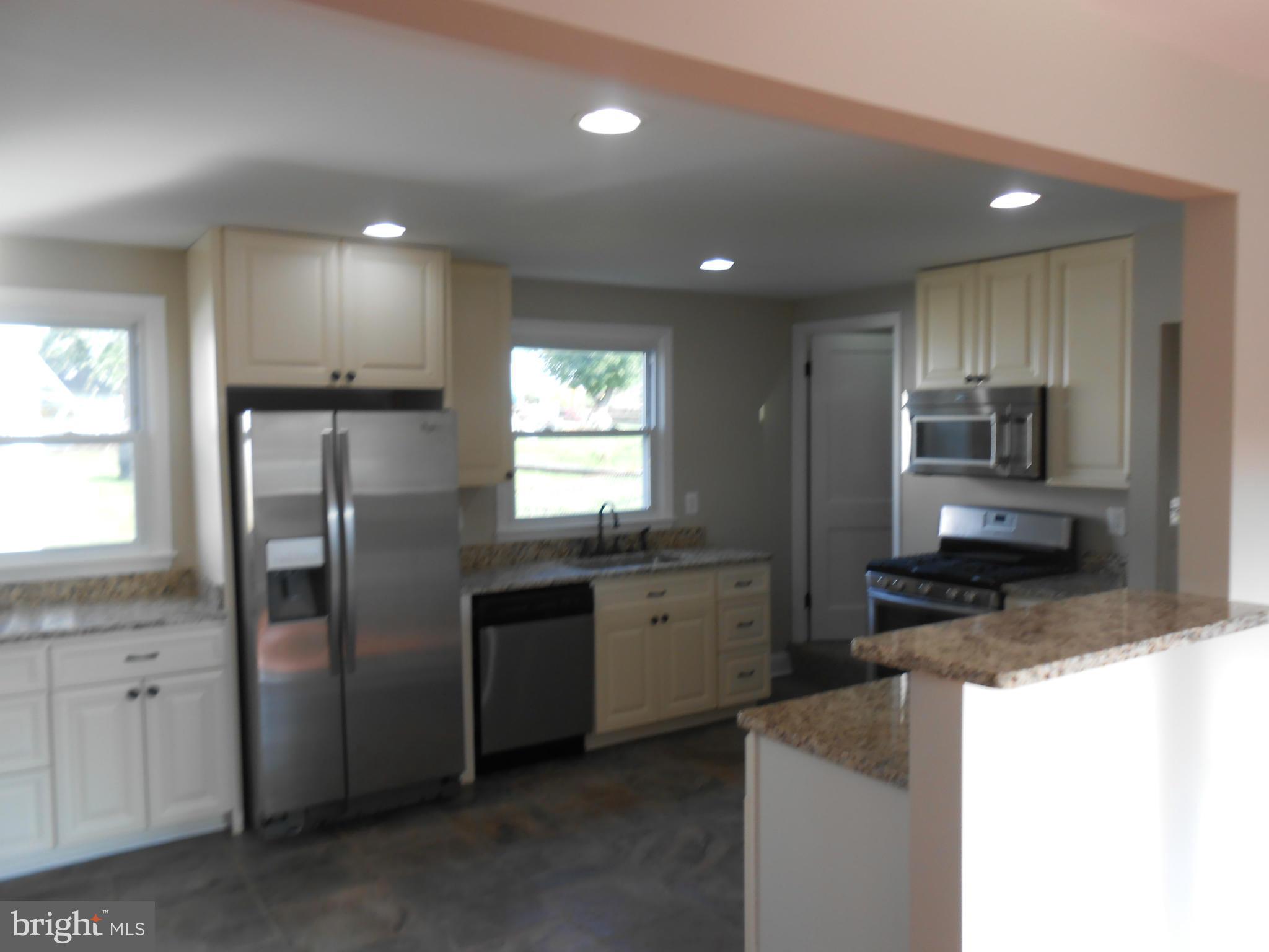 1209 June Road Baltimore, MD 21227 - Photo 6 of 26 Kitchen