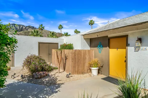 $399,000 | 1728 Capri Circle, Palm Springs, CA 92264