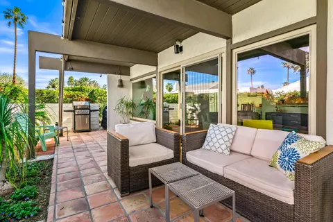 $399,000 | 1728 Capri Circle, Palm Springs, CA 92264