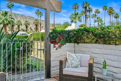 $399,000 | 1728 Capri Circle, Palm Springs, CA 92264