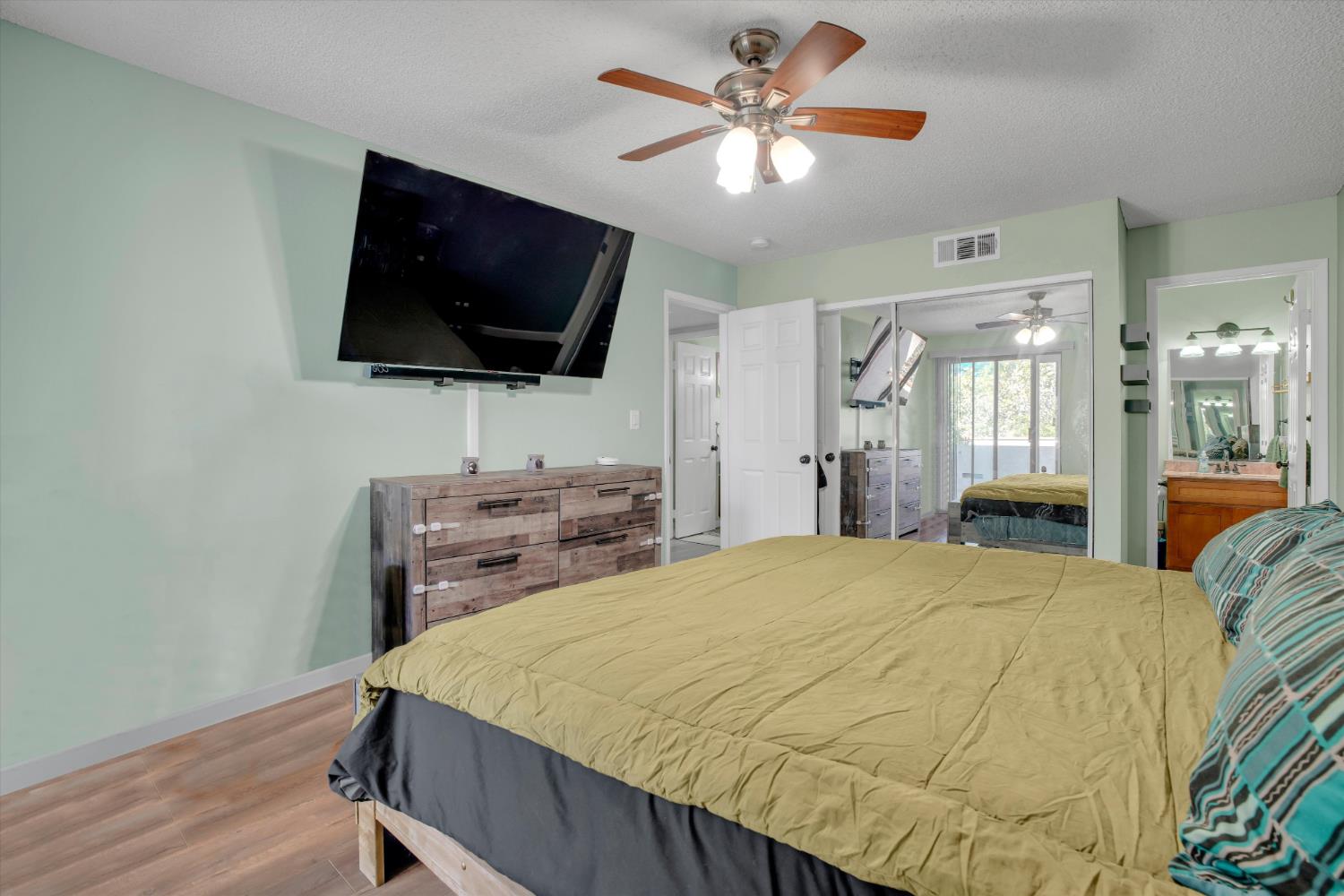 1670 Clayton Road, Unit 20 Concord, CA 94520 - Photo 14 of 25 Gallery Image 14
