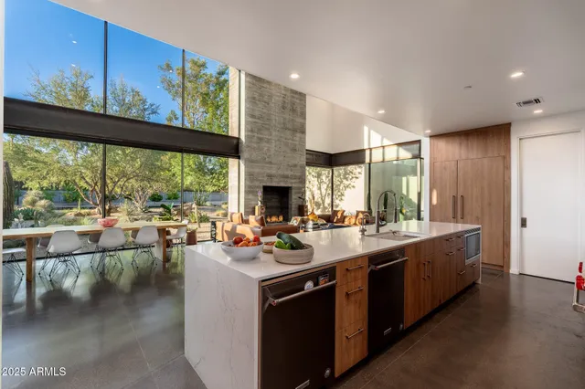 $7,500,000 | 5301 North 23rd Street, Phoenix, AZ 85016