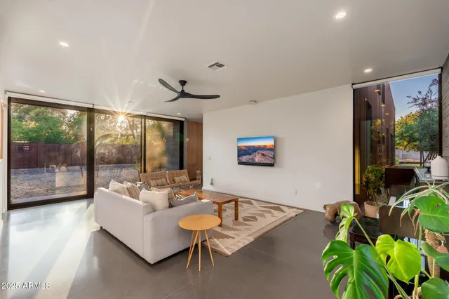 $7,500,000 | 5301 North 23rd Street, Phoenix, AZ 85016