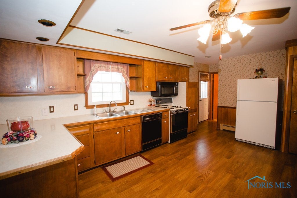 106 North Wynn Road Oregon, OH 43616 - Photo 13 of 34 Gallery Image 13