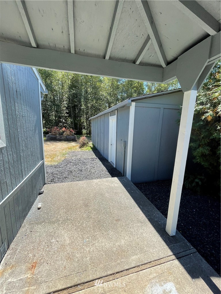 376 Dluhosh Road Onalaska, WA 98570 - Photo 3 of 27 Gallery Image 3