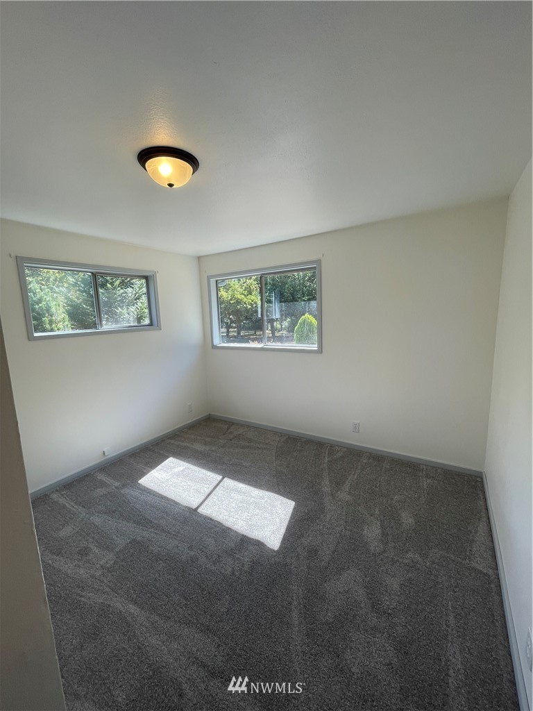 376 Dluhosh Road Onalaska, WA 98570 - Photo 9 of 27 Gallery Image 9