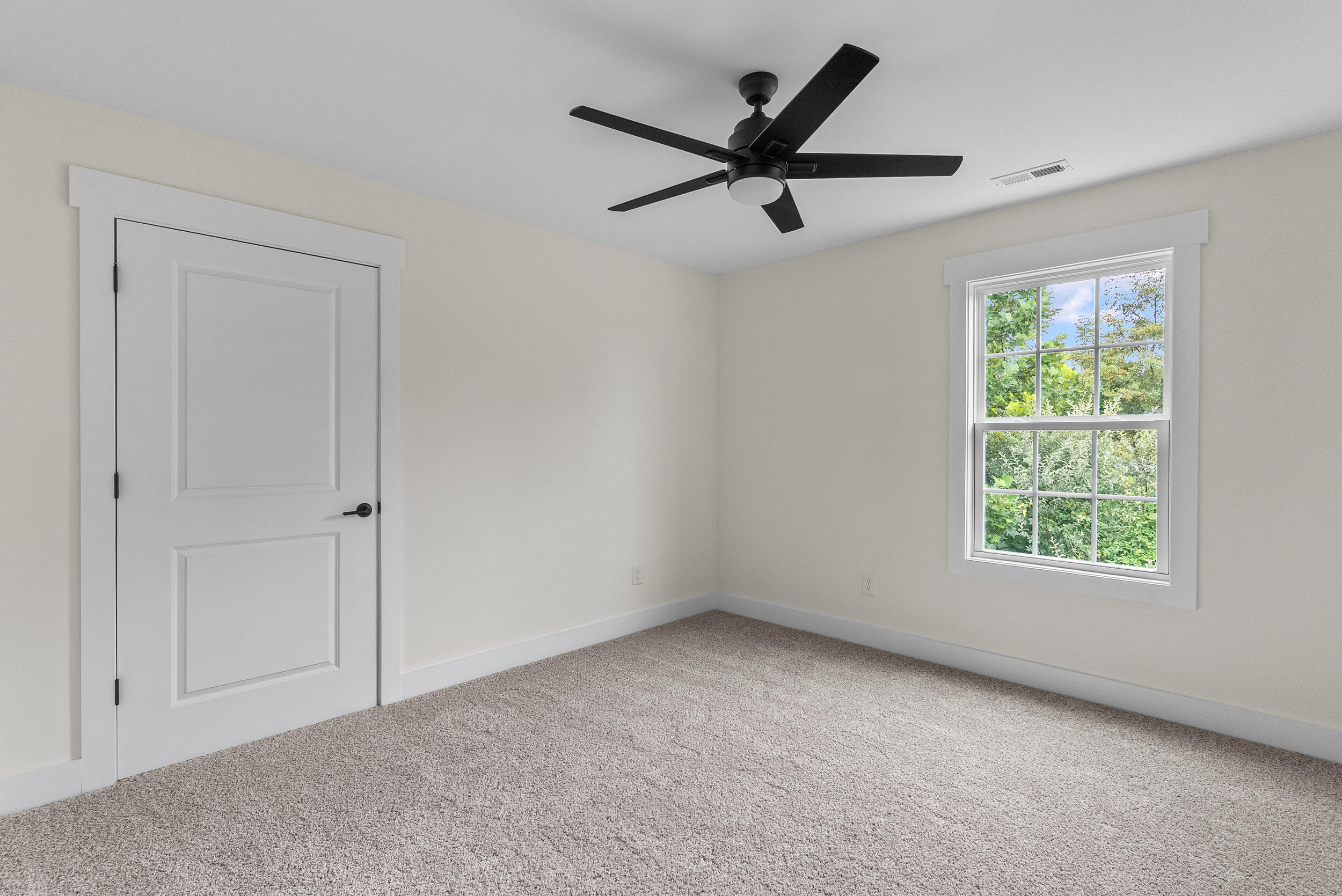 2753 McDaniel Road Bedford, VA 24523 - Photo 37 of 46 33_128 riverside dr_033