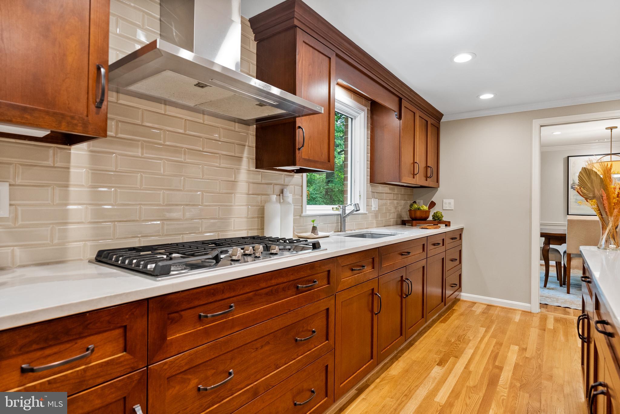 11201 Farmland Drive Rockville, MD 20852 - Photo 14 of 57