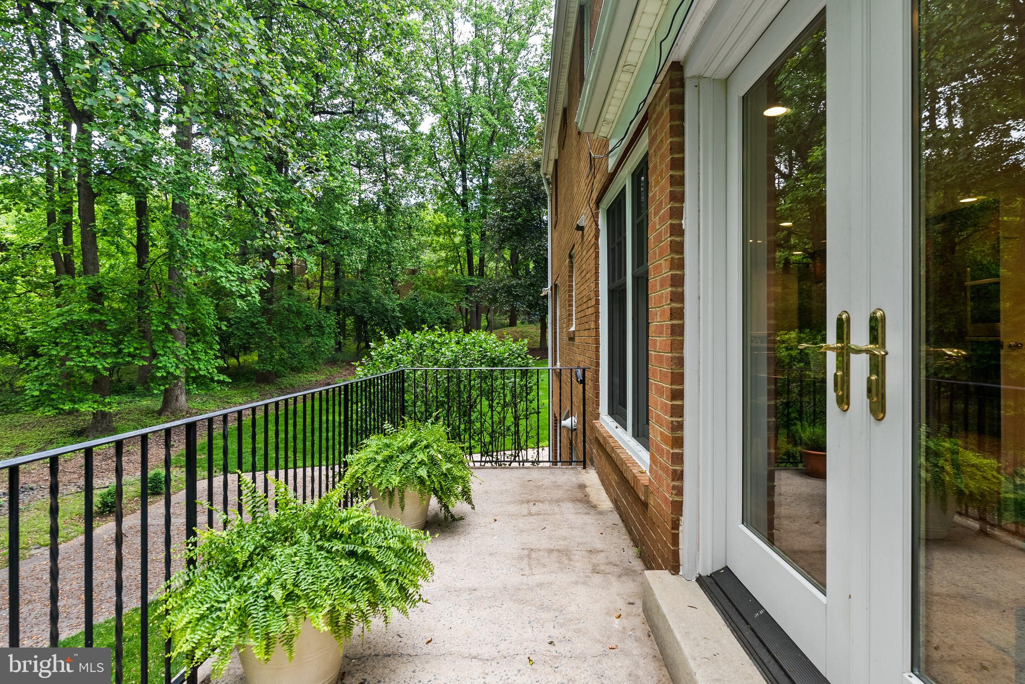 11201 Farmland Drive Rockville, MD 20852 - Photo 44 of 57