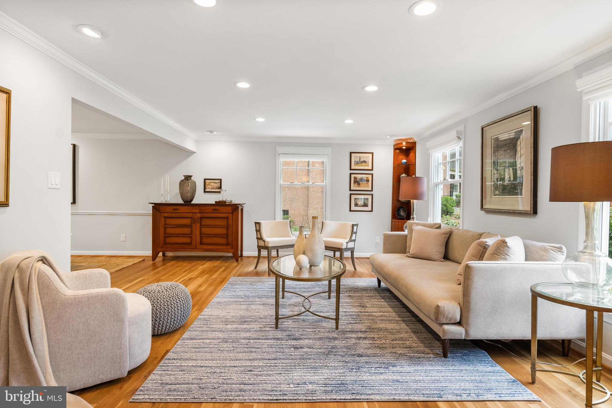 11201 Farmland Drive Rockville, MD 20852 - Photo 5 of 57