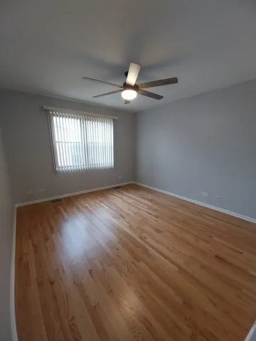 $2,100 | 4552 North Newland Avenue, Unit 1, Harwood Heights, IL 60706