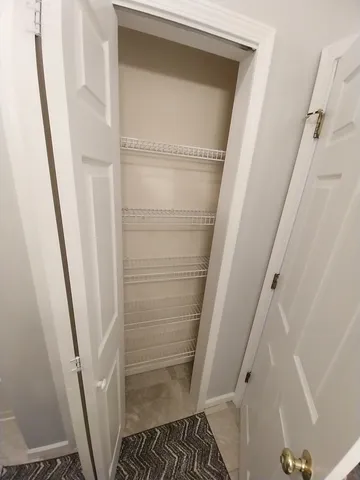 $2,100 | 4552 North Newland Avenue, Unit 1, Harwood Heights, IL 60706