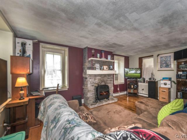 4316 Forks Church Road Easton, PA 18040 - Photo 4 of 13 Gallery Image 4