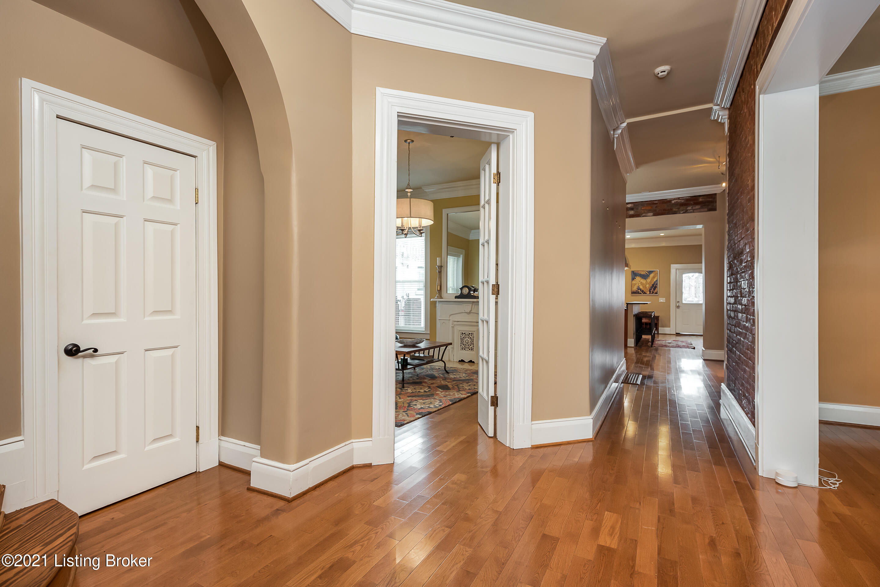 1012 Cherokee Road Louisville, KY 40204 - Photo 5 of 39 DHI-5 - Copy
