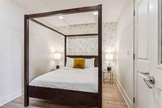 $249,500 | 427 Esplanade Avenue, Unit 105, New Orleans, LA 70116