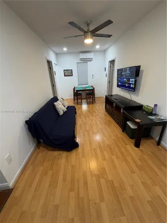 $2,300 | 2160 Southwest 17th Street, Unit 2162, Miami, FL 33145