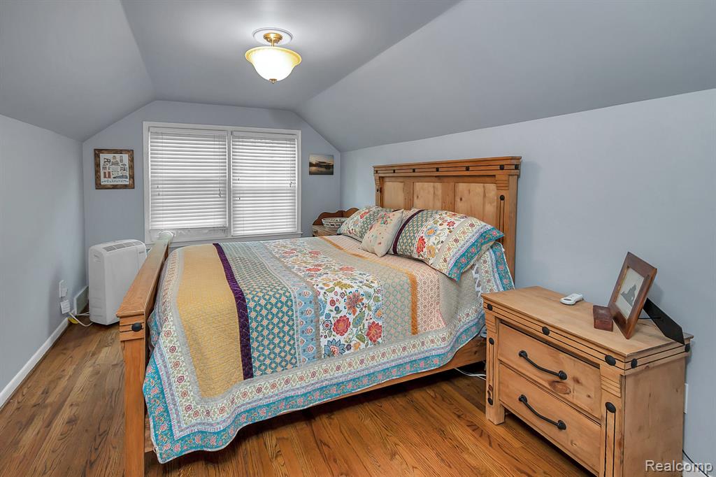 580 Cook Road Grosse Pointe Woods, MI 48236 - Photo 32 of 48