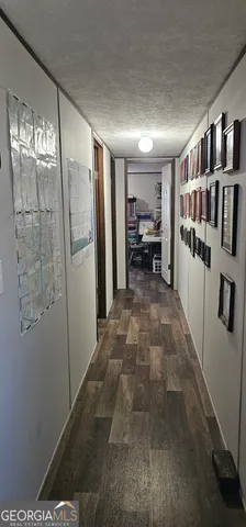 a view of livingroom with furniture