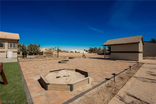 $2,420,000 | 601 Sandy Drive, Henderson, NV 89002