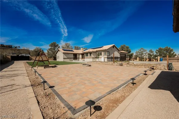 $2,420,000 | 601 Sandy Drive, Henderson, NV 89002