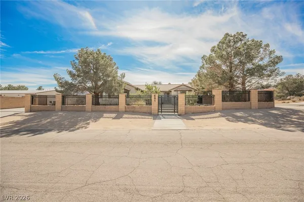 $2,420,000 | 601 Sandy Drive, Henderson, NV 89002