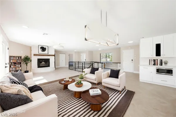 $2,420,000 | 601 Sandy Drive, Henderson, NV 89002