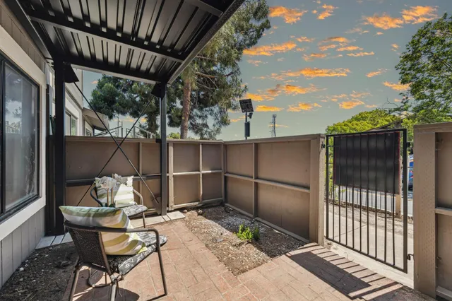 $450,000 | 213 Ladera Plaza, Union City, CA 94587