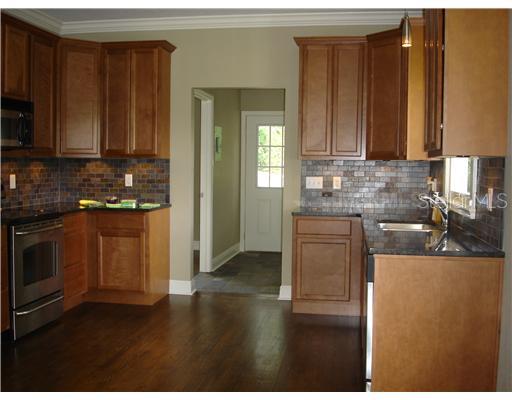 2458 Raeford Road Orlando, FL 32806 - Photo 9 of 12 Kitchen - UNIT 1 KITCHEN