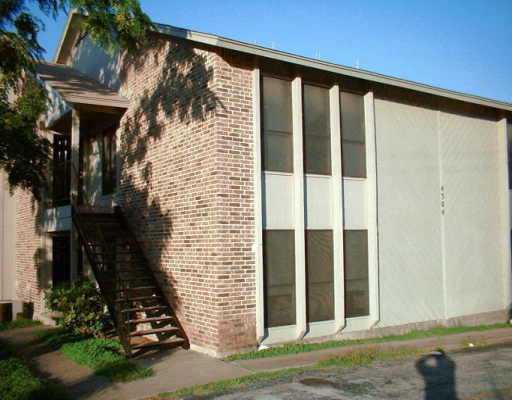 a view of a entryway door of the house
